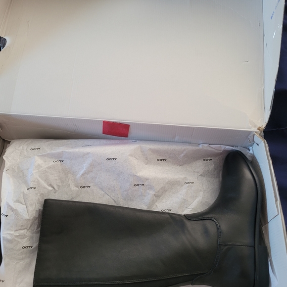 Ladies Boots - Picture 5 of 11